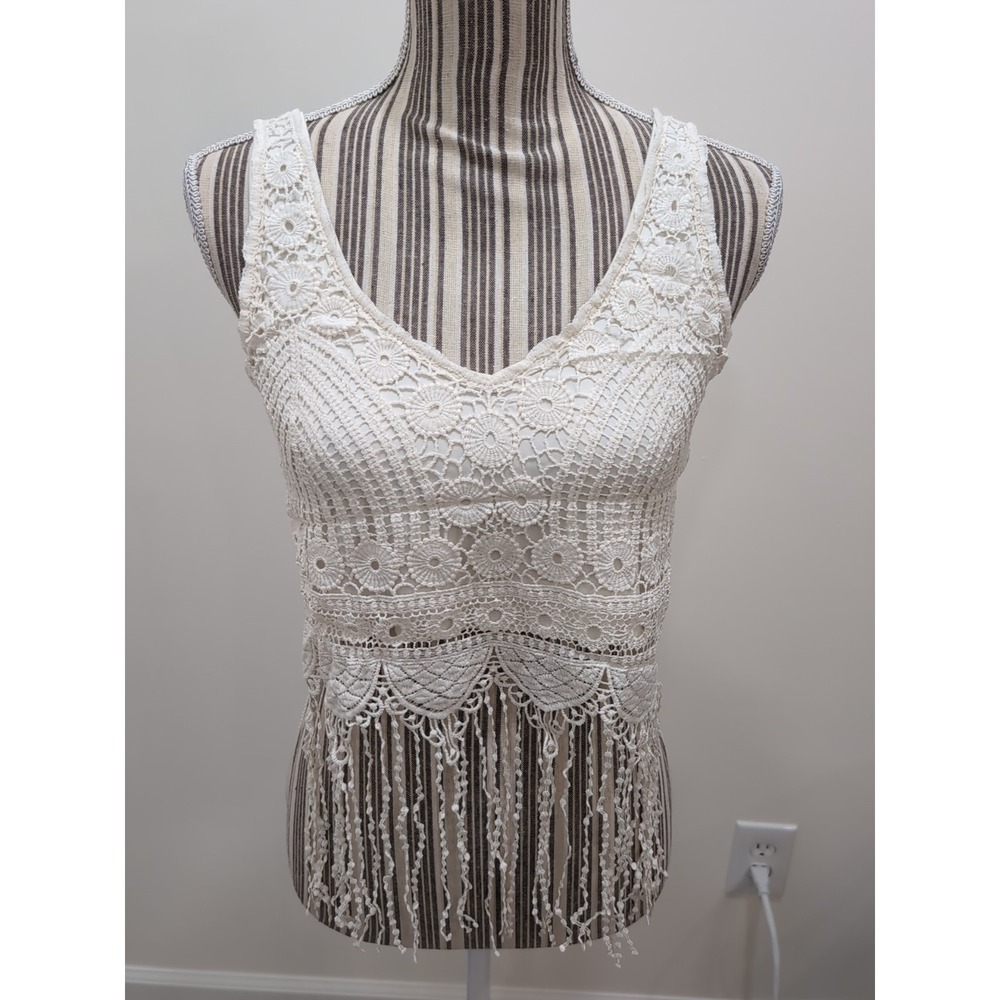 Boho-Style Crochet Lace Ivory Tank Top with Fringe Hem & Scalloped Detail XS